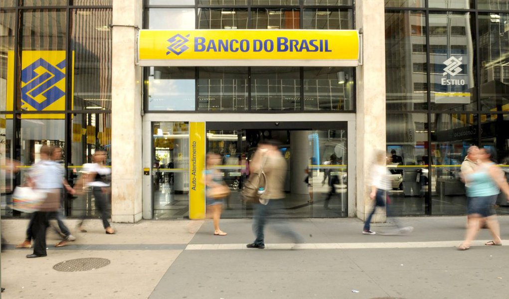 O Banco do Brasil anunciou que disponibilizou mais de 7 bilhões de reais para capital de giro dos produtores rurais; crédito atende principalmente produtos da Política Geral de Preços Mínimos pelo prazo de 120 dias (Foto: Paulo Emílio) O Banco do Brasil anunciou que disponibilizou mais de 7 bilhões de reais para capital de giro dos produtores rurais; crédito atende principalmente produtos da Política Geral de Preços Mínimos pelo prazo de 120 dias