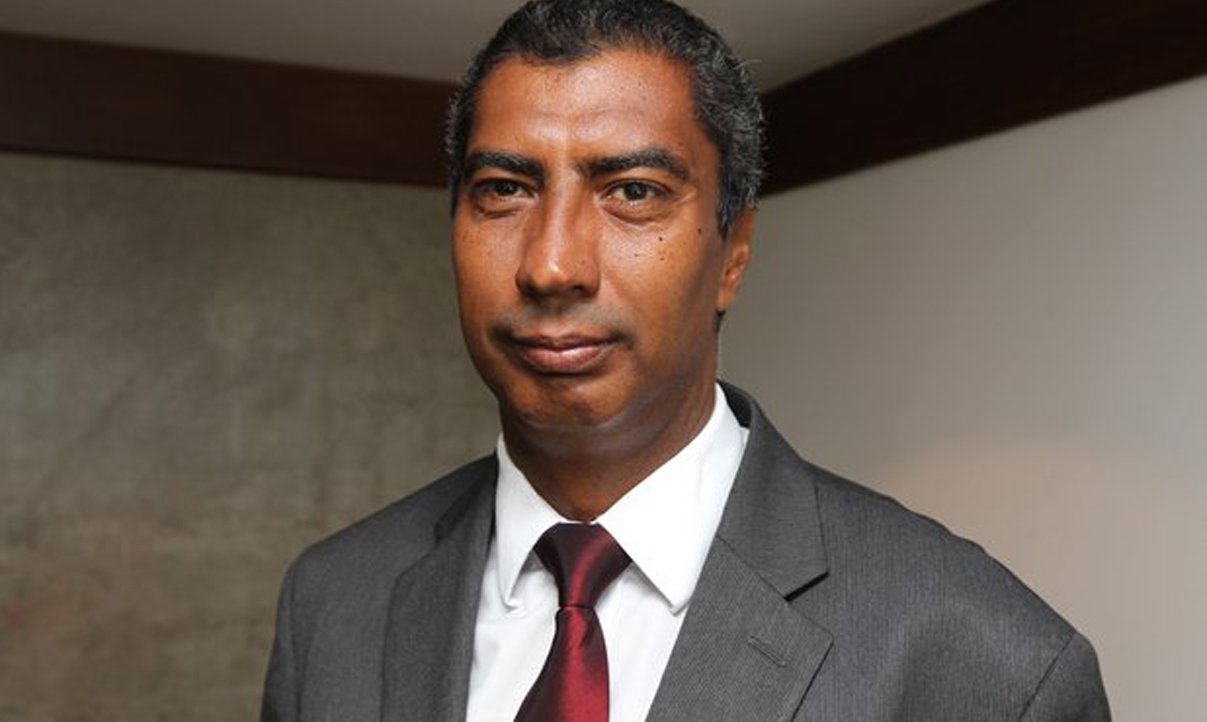 Acusado de assédio sexual e moral por servidoras, o secretário de Justiça, Cidadania e Direitos Humanos (SJCDH), Almiro Sena, recebeu apoio incondicional de sua esposa, Cristiane Ramaccio. Ela disse em seu perfil no Facebook que as servidoras que acusam seu esposo de abuso "tramaram uma armação contra seu marido"; segundo Ramaccio, o suposto esquema também teria a participação do deputado estadual Sildevan Nóbrega (PRB) (Foto: Romulo Faro) Acusado de assédio sexual e moral por servidoras, o secretário de Justiça, Cidadania e Direitos Humanos (SJCDH), Almiro Sena, recebeu apoio incondicional de sua esposa, Cristiane Ramaccio. Ela disse em seu perfil no Facebook que as servidoras que acusam seu esposo de abuso "tramaram uma armação contra seu marido"; segundo Ramaccio, o suposto esquema também teria a participação do deputado estadual Sildevan Nóbrega (PRB)