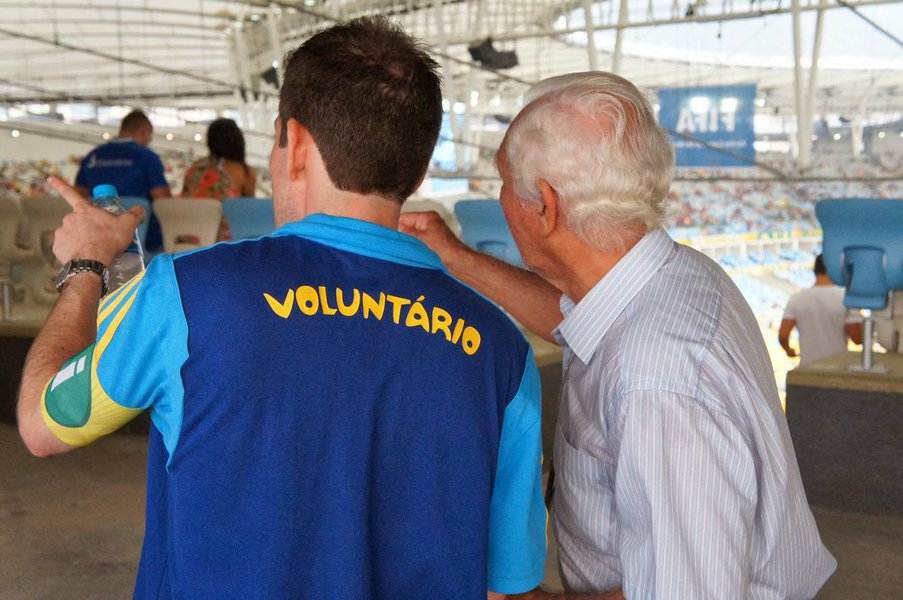 Pedido feito pelo Ministério Público do Trabalho no Rio de Janeiro (MPT-RJ) para que todos os selecionados para o programa de voluntários da Copa do Mundo 2014 fossem contratados com Carteira de Trabalho assinada foi negado pela Justiça do Trabalho (Foto: Gisele Federicce) Pedido feito pelo Ministério Público do Trabalho no Rio de Janeiro (MPT-RJ) para que todos os selecionados para o programa de voluntários da Copa do Mundo 2014 fossem contratados com Carteira de Trabalho assinada foi negado pela Justiça do Trabalho