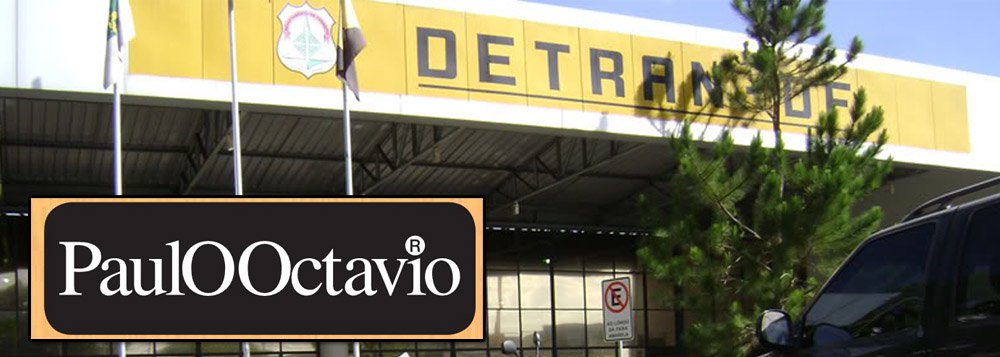Funcionários do órgão teriam participado de falsificação do Relatório de Impacto de Trânsito (RIT) referente ao JK Shopping, em Taguatinga. Por ser membro da Ordem dos Advogados do Brasil (OAB) no Distrito Federal, o empresário cumpre prisão preventiva em uma sala do Estado Maior, no 1º Batalhão de Trânsito da Polícia Militar, com direito a cama, chuveiro e televisão. Em declaração à imprensa, defesa alega que "foi pega de assombro" com a prisão e chamou a medida de "esdrúxula" (Foto: Leonardo Araújo) Funcionários do órgão teriam participado de falsificação do Relatório de Impacto de Trânsito (RIT) referente ao JK Shopping, em Taguatinga. Por ser membro da Ordem dos Advogados do Brasil (OAB) no Distrito Federal, o empresário cumpre prisão preventiva em uma sala do Estado Maior, no 1º Batalhão de Trânsito da Polícia Militar, com direito a cama, chuveiro e televisão. Em declaração à imprensa, defesa alega que "foi pega de assombro" com a prisão e chamou a medida de "esdrúxula"