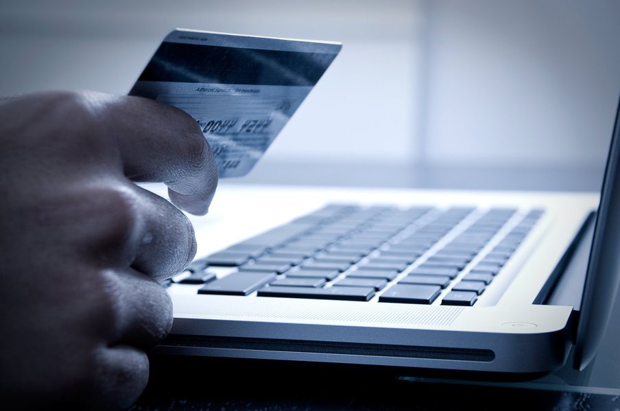 O Banco do Brasil (BB) e o Bradesco, por meio da sua controlada Companhia Brasileira de Soluções e Serviços (CBSS), lançaram no dia 16 a Stelo, empresa de meios eletrônicos de pagamentos que vai administrar, operar e explorar os segmentos de facilitadoras de pagamentos voltadas para o comércio eletrônico (Foto: Leonardo Attuch) O Banco do Brasil (BB) e o Bradesco, por meio da sua controlada Companhia Brasileira de Soluções e Serviços (CBSS), lançaram no dia 16 a Stelo, empresa de meios eletrônicos de pagamentos que vai administrar, operar e explorar os segmentos de facilitadoras de pagamentos voltadas para o comércio eletrônico