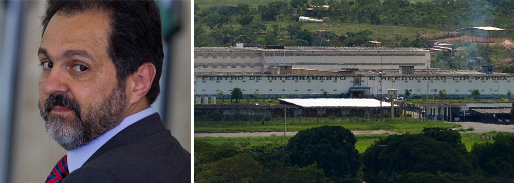 Horas depois de informar não ter sido notificado do processo que exige a investigação de privilégios para condenados do processo do mensalão, o governador do Distrito Federal, Agnelo Queiroz, corrigiu a informação; de acordo com a Secretaria de Comunicação do Distrito Federal, o GDF recebeu a notificação nesta sexta-feira 28, às 15h02; segundo o GDF, o governador em exercício, Tadeu Filippelli, imediatamente encaminhou o ofício à Secretaria de Segurança Pública para que esclareça as dúvidas do juiz Bruno Ribeiro (Foto: Aquiles Lins) Horas depois de informar não ter sido notificado do processo que exige a investigação de privilégios para condenados do processo do mensalão, o governador do Distrito Federal, Agnelo Queiroz, corrigiu a informação; de acordo com a Secretaria de Comunicação do Distrito Federal, o GDF recebeu a notificação nesta sexta-feira 28, às 15h02; segundo o GDF, o governador em exercício, Tadeu Filippelli, imediatamente encaminhou o ofício à Secretaria de Segurança Pública para que esclareça as dúvidas do juiz Bruno Ribeiro