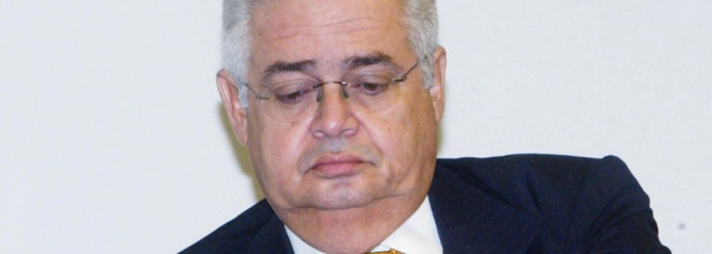 O ex-deputado Pedro Corrêa (PP-PE) será transferido do Centro de Observação e Triagem Professor Everardo Luna (Cotel), em Abreu e Lima, no Grande Recife, para a penitenciária de Canhotinho, no Agreste pernambucano, a 210 km da capital pernambucana; condenado no 'mensalão', o ex-parlamentar cumprirá pena de sete anos e dois meses por corrupção passiva e lavagem de dinheiro; a data da transferência ainda será definida pela Secretaria de Ressocialização de Pernambuco (Seres) (Foto: Leonardo Lucena) O ex-deputado Pedro Corrêa (PP-PE) será transferido do Centro de Observação e Triagem Professor Everardo Luna (Cotel), em Abreu e Lima, no Grande Recife, para a penitenciária de Canhotinho, no Agreste pernambucano, a 210 km da capital pernambucana; condenado no 'mensalão', o ex-parlamentar cumprirá pena de sete anos e dois meses por corrupção passiva e lavagem de dinheiro; a data da transferência ainda será definida pela Secretaria de Ressocialização de Pernambuco (Seres)