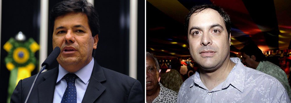O DEM anunciará, na próxima semana, apoio à pré-candidatura do ex-secretário estadual da Fazenda Paulo Câmara (PSB), indicado pelo seu correligionário e presidenciável Eduardo Campos para disputar a sucessão do Palácio do Campo das Princesas; com a adesão dos democratas, a Frente Popular por Pernambuco ganha mais um partido de peso para apoiar o PSB, que já conta com o apoio do PSDB e do PMDB. Os peemedebistas, inclusive, indicaram o vice de Câmara, o deputado federal Raul Henry, ligado ao senador e ex-governador de Pernambuco Jarbas Vasconcelos (Foto: Paulo Emílio) O DEM anunciará, na próxima semana, apoio à pré-candidatura do ex-secretário estadual da Fazenda Paulo Câmara (PSB), indicado pelo seu correligionário e presidenciável Eduardo Campos para disputar a sucessão do Palácio do Campo das Princesas; com a adesão dos democratas, a Frente Popular por Pernambuco ganha mais um partido de peso para apoiar o PSB, que já conta com o apoio do PSDB e do PMDB. Os peemedebistas, inclusive, indicaram o vice de Câmara, o deputado federal Raul Henry, ligado ao senador e ex-governador de Pernambuco Jarbas Vasconcelos