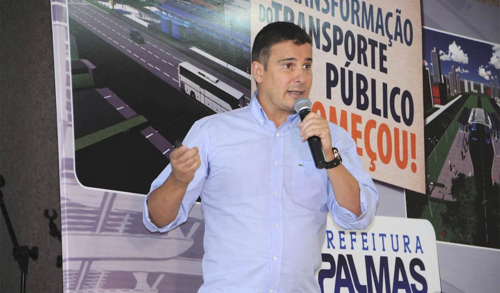 Ao todo são cinco propostas divididas em duas etapas que envolvem obras nas regiões Norte e Sul da Capital; na segunda etapa do PAC 2, por exemplo, são mais de R$ 53,8 milhões que contemplam cerca de seis quadras e mais de dez importantes avenidas de Palmas; já na terceira etapa do PAC 2 são mais de R$ 83 milhões investidos em mais de seis quadras e trechos de diversas ruas e avenidas que também receberão serviços como pavimentação asfáltica, drenagem pluvial, sinalização viária e calçadas acessíveis, entre outros (Foto: Aquiles Lins) Ao todo são cinco propostas divididas em duas etapas que envolvem obras nas regiões Norte e Sul da Capital; na segunda etapa do PAC 2, por exemplo, são mais de R$ 53,8 milhões que contemplam cerca de seis quadras e mais de dez importantes avenidas de Palmas; já na terceira etapa do PAC 2 são mais de R$ 83 milhões investidos em mais de seis quadras e trechos de diversas ruas e avenidas que também receberão serviços como pavimentação asfáltica, drenagem pluvial, sinalização viária e calçadas acessíveis, entre outros