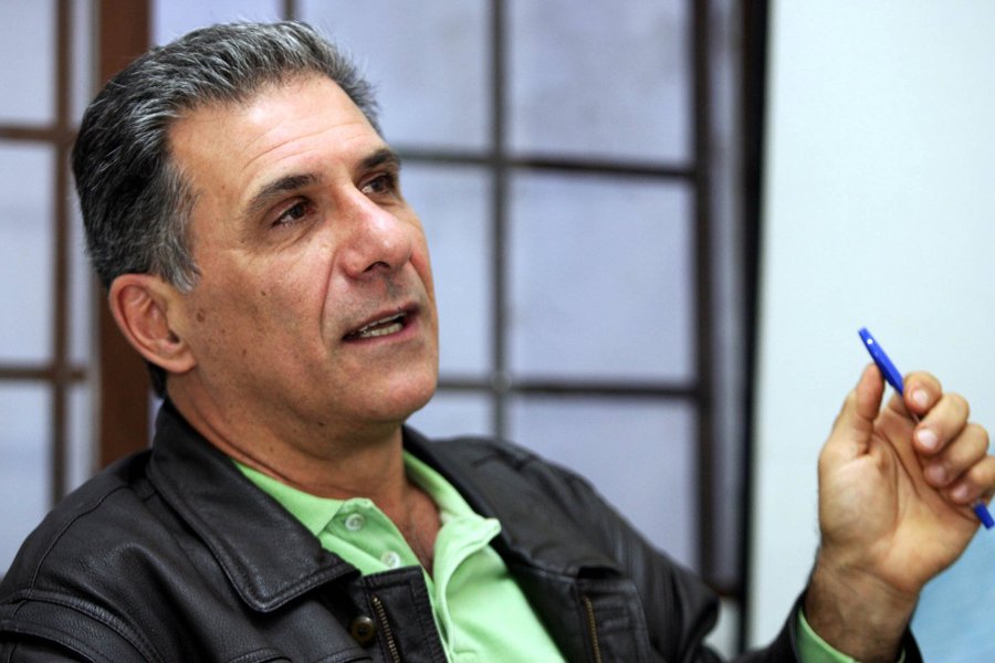 Ao usar o termo ditadura branda em debate na 2ª Bienal Brasil do Livro e da Leitura, o escritor Domingos Pellegrini causou polêmica; "Na Argentina, no Uruguai e no Chile o número de mortos, feridos e torturados foi maior. São números. Se formos comparar, a censura à imprensa no Brasil foi mais branda. Não chegava a prender ninguém. Era uma avacalhação", disse; plateia reagiu com indignação (Foto: Leonardo Attuch) Ao usar o termo ditadura branda em debate na 2ª Bienal Brasil do Livro e da Leitura, o escritor Domingos Pellegrini causou polêmica; "Na Argentina, no Uruguai e no Chile o número de mortos, feridos e torturados foi maior. São números. Se formos comparar, a censura à imprensa no Brasil foi mais branda. Não chegava a prender ninguém. Era uma avacalhação", disse; plateia reagiu com indignação