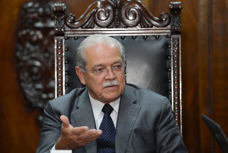Ação foi realizada no posto da Polícia Rodoviária Federal (PRF) situado no quilômetro 604 da rodovia BR-324, em Simões Filho (BA); "O governo federal tem carinho especial por essa operação devido aos resultados obtidos", disse o ministro dos Transportes, César Borges (Foto: Romulo Faro) Ação foi realizada no posto da Polícia Rodoviária Federal (PRF) situado no quilômetro 604 da rodovia BR-324, em Simões Filho (BA); "O governo federal tem carinho especial por essa operação devido aos resultados obtidos", disse o ministro dos Transportes, César Borges