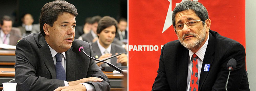 Líder do Democratas, deputado Mendonça Filho (PE) protocolou dois requerimentos de convite para que o ex-presidente da Petrobras José Sergio Gabrielli compareça às comissões de Fiscalização Financeira e Controle e de Desenvolvimento Econômico, Indústria e Comércio; oposição diz que ele deve explicações sobre declaração de que Dilma Rousseff, então presidente do conselho administrativo da estatal à época da compra de Pasadena, "não pode se eximir de suas responsabilidades" (Foto: Roberta Namour) Líder do Democratas, deputado Mendonça Filho (PE) protocolou dois requerimentos de convite para que o ex-presidente da Petrobras José Sergio Gabrielli compareça às comissões de Fiscalização Financeira e Controle e de Desenvolvimento Econômico, Indústria e Comércio; oposição diz que ele deve explicações sobre declaração de que Dilma Rousseff, então presidente do conselho administrativo da estatal à época da compra de Pasadena, "não pode se eximir de suas responsabilidades"