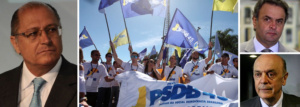 Governador de São Paulo defende prévias "amplas", reforçando o que pregou ontem Aécio Neves, que tem o apoio da maioria do partido para se candidatar à presidência em 2014; na linha dos aliados de José Serra, Geraldo Alckmin afirmou, porém, que favoritismo do senador mineiro não é fato consumado, e comparou processo com as eleições dos EUA de 2007; "Na época, se dizia que a candidata dos democratas seria Hillary Clinton. E ninguém falava de Barack Obama"; será que Serra deve ser a "revelação" do PSDB, na concepção de Alckmin? (Foto: Gisele Federicce) Governador de São Paulo defende prévias "amplas", reforçando o que pregou ontem Aécio Neves, que tem o apoio da maioria do partido para se candidatar à presidência em 2014; na linha dos aliados de José Serra, Geraldo Alckmin afirmou, porém, que favoritismo do senador mineiro não é fato consumado, e comparou processo com as eleições dos EUA de 2007; "Na época, se dizia que a candidata dos democratas seria Hillary Clinton. E ninguém falava de Barack Obama"; será que Serra deve ser a "revelação" do PSDB, na concepção de Alckmin?
