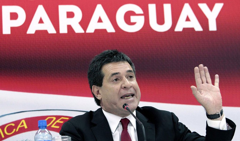 Informação foi dada por Alberto Ramírez Zambonini, do Tribunal Superior de Justiça Eleitoral paraguaio, que conversou com o presidente da República, Horacio Cartes; os grupos de alto nível do bloco avaliam temas específicos como questões eleitorais, ciência, tecnologia e inovação, entre outros (Foto: Gisele Federicce) Informação foi dada por Alberto Ramírez Zambonini, do Tribunal Superior de Justiça Eleitoral paraguaio, que conversou com o presidente da República, Horacio Cartes; os grupos de alto nível do bloco avaliam temas específicos como questões eleitorais, ciência, tecnologia e inovação, entre outros