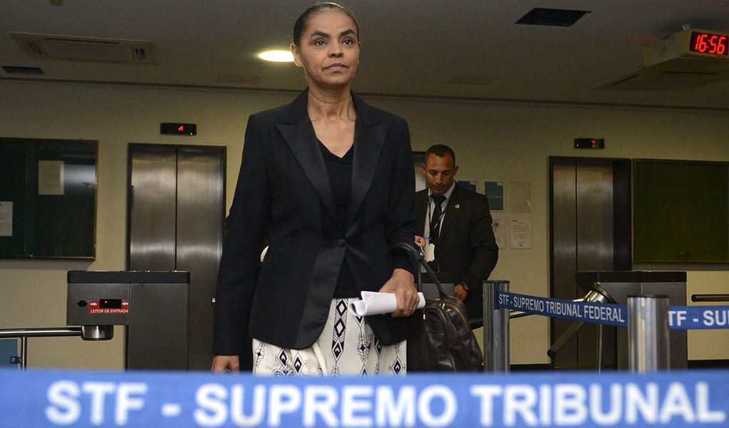 Sigla de Marina Silva vai tentar derrubar a medida que restringe o acesso de novos partidos à distribuição de tempo de TV e a cotas do fundo partidário ou entrar com um mandado de segurança para escapar da nova legislação; o partido não conseguiu reunir as 492 mil exigidas a tempo para sair do papel e entrar na eleição de 2014; neste ano, pretende levar seu processo de registro novamente ao Tribunal Superior Eleitoral, com mais 100 mil fichas (Foto: Roberta Namour) Sigla de Marina Silva vai tentar derrubar a medida que restringe o acesso de novos partidos à distribuição de tempo de TV e a cotas do fundo partidário ou entrar com um mandado de segurança para escapar da nova legislação; o partido não conseguiu reunir as 492 mil exigidas a tempo para sair do papel e entrar na eleição de 2014; neste ano, pretende levar seu processo de registro novamente ao Tribunal Superior Eleitoral, com mais 100 mil fichas
