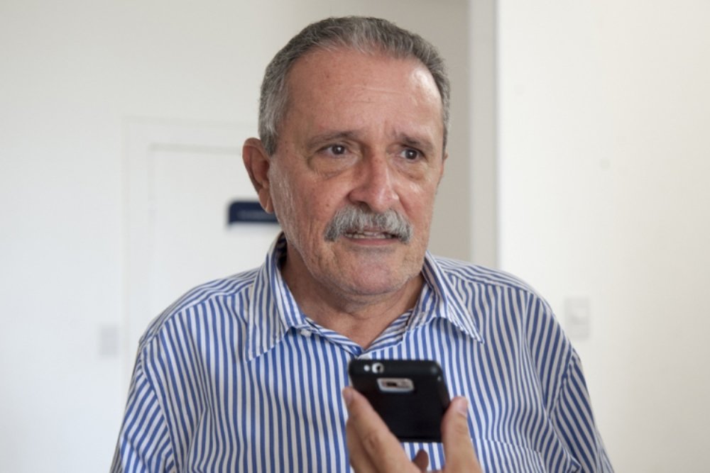 Ao fazer um balanço do primeiro ano de gestão João Alves Filho (DEM) na Prefeitura Municipal, o vice-prefeito José Carlos Machado (PSDB) disse que não tinha ideia de como é difícil administrar a capital sergipana; ele volta a falar sobre a dívida de R$ 100 milhões deixada pela gestão passada e reconhece que foram poucos os avanços, principalmente pelo fato de a Justiça ter proibido a implantação das Organizações Sociais, as OS, que administraria os postos de saúde e UPAs (Foto: Valter Lima) Ao fazer um balanço do primeiro ano de gestão João Alves Filho (DEM) na Prefeitura Municipal, o vice-prefeito José Carlos Machado (PSDB) disse que não tinha ideia de como é difícil administrar a capital sergipana; ele volta a falar sobre a dívida de R$ 100 milhões deixada pela gestão passada e reconhece que foram poucos os avanços, principalmente pelo fato de a Justiça ter proibido a implantação das Organizações Sociais, as OS, que administraria os postos de saúde e UPAs