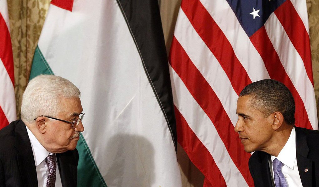 Encontro com Mahmud Abbas acontece duas semanas depois do previsto entre o presidente dos EUA e o primeiro-ministro de Israel, Benjamin Netanyahu, com o objetivo de continuar as negociações de paz, anunciou a Casa Branca (Foto: Roberta Namour) Encontro com Mahmud Abbas acontece duas semanas depois do previsto entre o presidente dos EUA e o primeiro-ministro de Israel, Benjamin Netanyahu, com o objetivo de continuar as negociações de paz, anunciou a Casa Branca