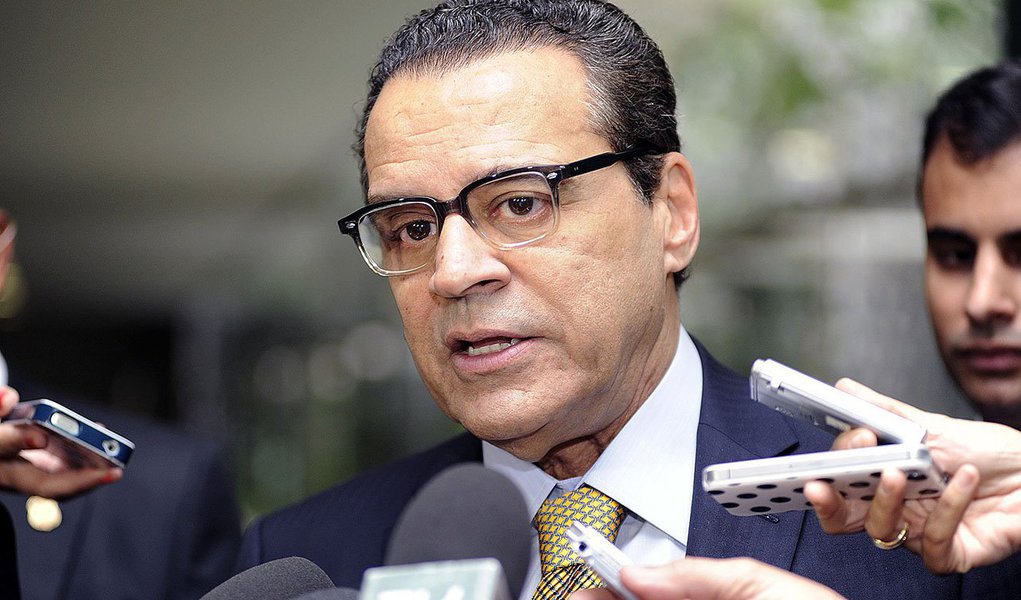 Em balanço sobre o ano, presidente da Câmara dos Deputados (PMDB) anunciou que a Casa deve votar emenda constitucional de reforma política, no próximo ano, "para discutir o fim do voto obrigatório, o financiamento das campanhas e a reeleição no Executivo" (Foto: Roberta Namour) Em balanço sobre o ano, presidente da Câmara dos Deputados (PMDB) anunciou que a Casa deve votar emenda constitucional de reforma política, no próximo ano, "para discutir o fim do voto obrigatório, o financiamento das campanhas e a reeleição no Executivo"