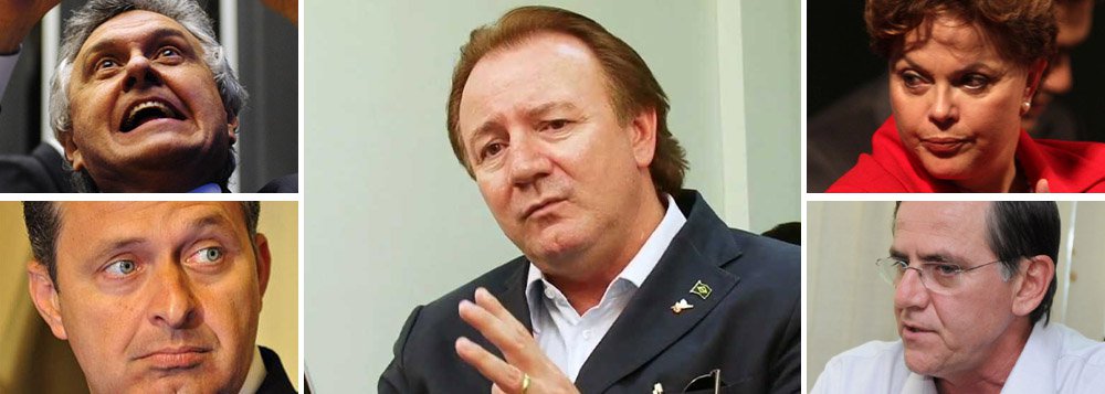 Em declaração que soa como ameaça, pré-candidato do PMDB ao governo de Goiás diz que, se PT insistir em lançar chapa própria, vai abrir conversações com o DEM, de Ronaldo Caiado, e poderia até mesmo apoiar a candidatura presidencial do governador de Pernambuco; petistas indicaram o nome do prefeito de Anápolis, Antônio Gomide, como alternativa na composição da aliança com o PMDB; mas Friboi, ao que parece, não está com muita paciência para dialogar com o partido que deveria ser seu principal aliado (Foto: Realle Palazzo-Martini) Em declaração que soa como ameaça, pré-candidato do PMDB ao governo de Goiás diz que, se PT insistir em lançar chapa própria, vai abrir conversações com o DEM, de Ronaldo Caiado, e poderia até mesmo apoiar a candidatura presidencial do governador de Pernambuco; petistas indicaram o nome do prefeito de Anápolis, Antônio Gomide, como alternativa na composição da aliança com o PMDB; mas Friboi, ao que parece, não está com muita paciência para dialogar com o partido que deveria ser seu principal aliado