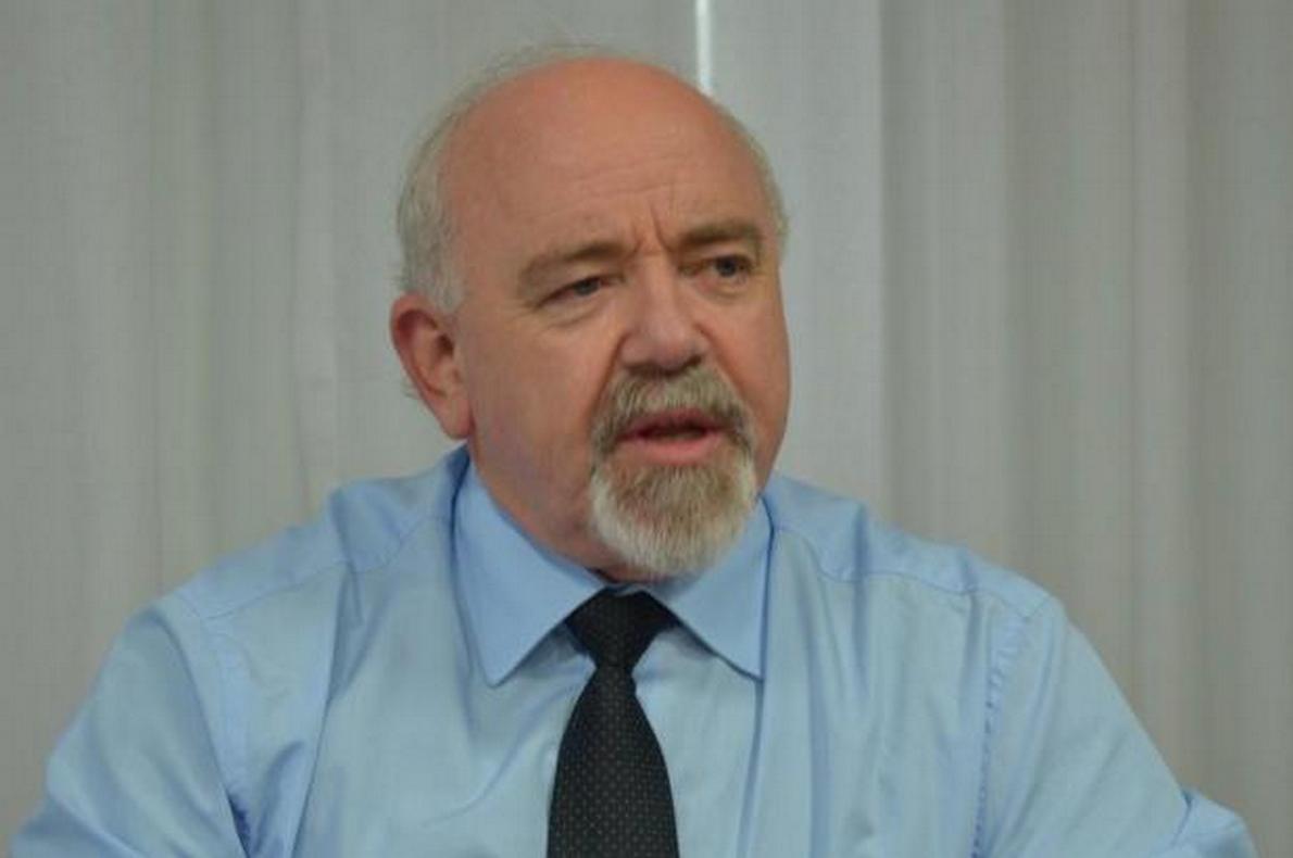 Fernando Xavier da Silva (PDT), prefeito do município de Carlos Barbosa (RS), pediu que evento comercial da cidade não tivesse tanta propaganda sob pena de provocar "uma infestação de goianos e baianos"; o município ficou em primeiro lugar no Estado no ranking de desenvolvimento econômico; "Se vier uma infestação aqui de baianos e goianos, vai começar a ter fome, vão ter que invadir algum lugar... e passamos a ter problemas no futuro e quem sabe a nossa tranquilidade e qualidade de vida comecem a cair", afirmou o prefeito (Foto: José Barbacena) Fernando Xavier da Silva (PDT), prefeito do município de Carlos Barbosa (RS), pediu que evento comercial da cidade não tivesse tanta propaganda sob pena de provocar "uma infestação de goianos e baianos"; o município ficou em primeiro lugar no Estado no ranking de desenvolvimento econômico; "Se vier uma infestação aqui de baianos e goianos, vai começar a ter fome, vão ter que invadir algum lugar... e passamos a ter problemas no futuro e quem sabe a nossa tranquilidade e qualidade de vida comecem a cair", afirmou o prefeito