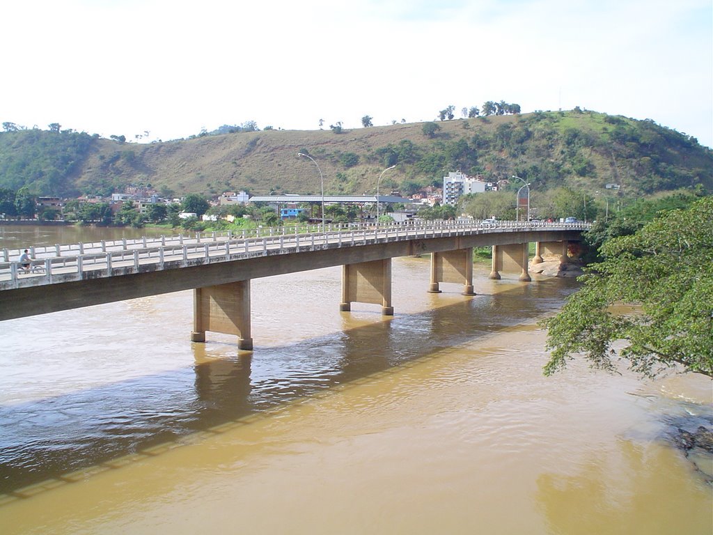 Segundo o Inea, os municípios de Santo Antônio de Pádua e Campos dos Goytacazes estão com seus rios (Pomba e Paraíba do Sul, respectivamente) em estado de atenção, por causa da previsão de chuva moderada para os próximo dias; em Bom Jesus do Itabapoana, entretanto, o Rio Itabapoana está em alerta máximo, devido à possibilidade de chuva forte prevista para a região (Foto: Leonardo Lucena) Segundo o Inea, os municípios de Santo Antônio de Pádua e Campos dos Goytacazes estão com seus rios (Pomba e Paraíba do Sul, respectivamente) em estado de atenção, por causa da previsão de chuva moderada para os próximo dias; em Bom Jesus do Itabapoana, entretanto, o Rio Itabapoana está em alerta máximo, devido à possibilidade de chuva forte prevista para a região