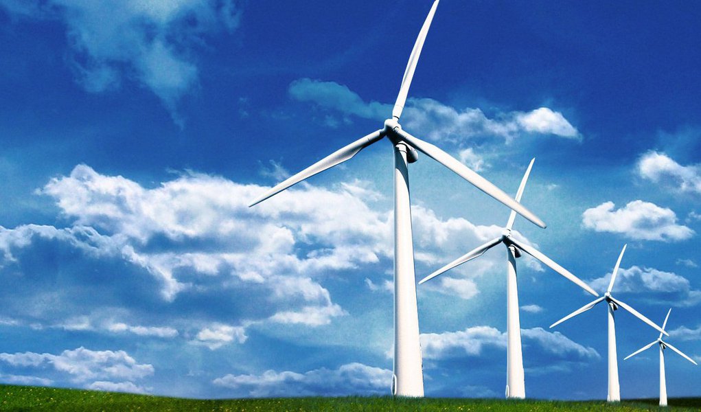 A Empresa de Pesquisa Energética (EPE) habilitou 377 empreendimentos de parques eólicos para o próximo leilão de energia de reserva, marcado para o próximo dia 23; os futuros empreendimentos serão instalados em oito estados, sendo sete no Nordeste e um no Sul; o maior número de projetos habilitados é na Bahia, com 123 projetos e 2.920 MW (Foto: Romulo Faro) A Empresa de Pesquisa Energética (EPE) habilitou 377 empreendimentos de parques eólicos para o próximo leilão de energia de reserva, marcado para o próximo dia 23; os futuros empreendimentos serão instalados em oito estados, sendo sete no Nordeste e um no Sul; o maior número de projetos habilitados é na Bahia, com 123 projetos e 2.920 MW