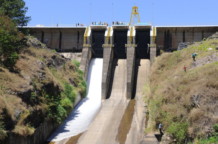 Volume de água do Sistema Cantareira registrou mais um pequeno aumento neste domingo; com isso, os reservatórios chegaram a 16,1% da capacidade; ainda assim, o sistema presenta os níveis mais baixos em 39 anos de operação; governo paulista informou que o abastecimento será auxiliado pelos sistemas Alto Tietê e Guarapiranga (Foto: Roberta Namour) Volume de água do Sistema Cantareira registrou mais um pequeno aumento neste domingo; com isso, os reservatórios chegaram a 16,1% da capacidade; ainda assim, o sistema presenta os níveis mais baixos em 39 anos de operação; governo paulista informou que o abastecimento será auxiliado pelos sistemas Alto Tietê e Guarapiranga