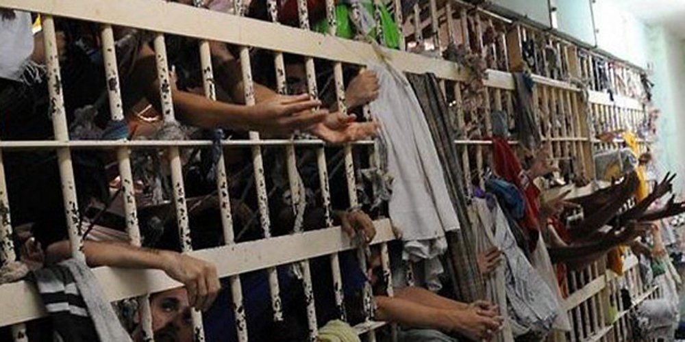 No maior complexo penitenciário maranhense, o de Pedrinhas, em São Luís, foram registradas duas mortes somente este ano, além da fuga de um detento; no ano passado, 60 pessoas morreram no interior do presídio, incluindo três decaptações, segundo relatório do Conselho Nacional de Justiça (Foto: Leonardo Attuch) No maior complexo penitenciário maranhense, o de Pedrinhas, em São Luís, foram registradas duas mortes somente este ano, além da fuga de um detento; no ano passado, 60 pessoas morreram no interior do presídio, incluindo três decaptações, segundo relatório do Conselho Nacional de Justiça