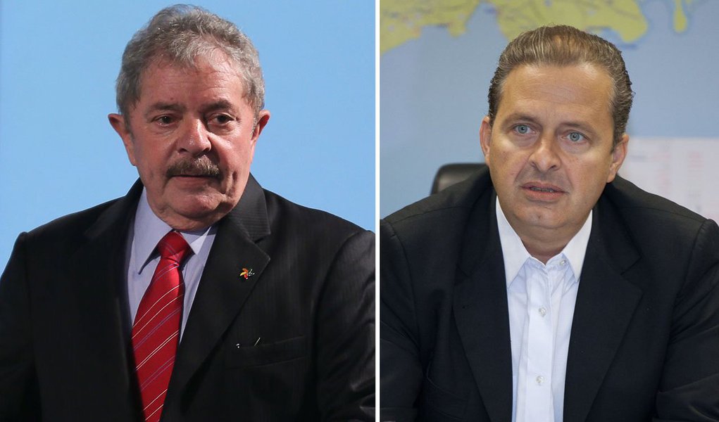Pernambuco deverá ter a primazia da atenção do ex-presidente Luiz Inácio Lula da Silva (PT) durante o pleito de 2014; de acordo com o Blog do Camarotti, Lula teria afirmado que deverá “viver” em Pernambuco nos próximos meses; “No próximo ano, vou morar em Pernambuco, e só vou sair depois que ganhar a eleição”, teria dito o petista; Pernambuco é considerado como o reduto eleitoral do governador Pernambucano Eduardo Campos (PSB), que deverá se candidatar à Presidência nas próximas eleições enfrentando a presidente Dilma Rousseff (PT), candidata à reeleição (Foto: Paulo Emílio) Pernambuco deverá ter a primazia da atenção do ex-presidente Luiz Inácio Lula da Silva (PT) durante o pleito de 2014; de acordo com o Blog do Camarotti, Lula teria afirmado que deverá “viver” em Pernambuco nos próximos meses; “No próximo ano, vou morar em Pernambuco, e só vou sair depois que ganhar a eleição”, teria dito o petista; Pernambuco é considerado como o reduto eleitoral do governador Pernambucano Eduardo Campos (PSB), que deverá se candidatar à Presidência nas próximas eleições enfrentando a presidente Dilma Rousseff (PT), candidata à reeleição