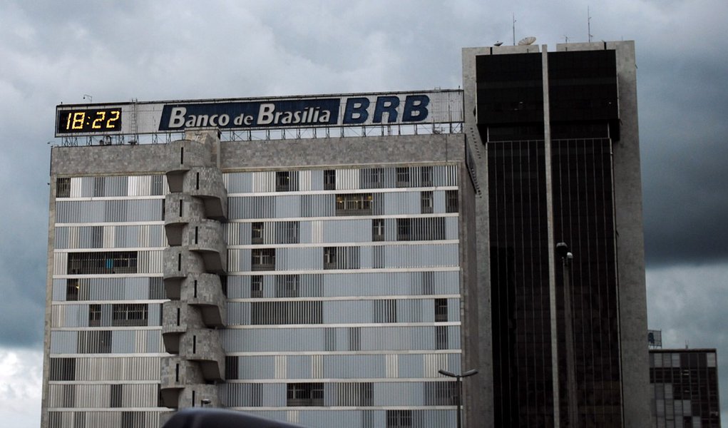 No primeiro semestre de 2013, patrimônio líquido da instituição atingiu a marca de quase R$ 1 bilhão, com o anúncio do lucro de R$ 113 milhões, segundo maior da história; segundo o vice-presidente de finanças da instituição, Francisco Duda, o recorde foi nos seis primeiros meses de 2012, quando a marca chegou a R$ 115 milhões (Foto: Leonardo Lucena) No primeiro semestre de 2013, patrimônio líquido da instituição atingiu a marca de quase R$ 1 bilhão, com o anúncio do lucro de R$ 113 milhões, segundo maior da história; segundo o vice-presidente de finanças da instituição, Francisco Duda, o recorde foi nos seis primeiros meses de 2012, quando a marca chegou a R$ 115 milhões