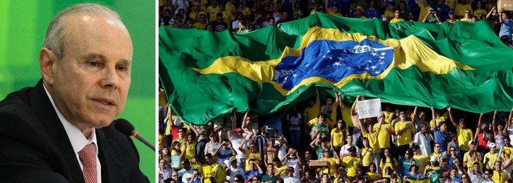 Ao comentar a desaceleração na economia com o crescimento de 0,2% no primeiro trimestre, ministro da Fazenda afirmou que Mundial, que começa em junho, pode influenciar positivamente o avanço do PIB; segundo ele, o evento vai beneficiar mais os setores de comércio e serviços (Foto: Gisele Federicce) Ao comentar a desaceleração na economia com o crescimento de 0,2% no primeiro trimestre, ministro da Fazenda afirmou que Mundial, que começa em junho, pode influenciar positivamente o avanço do PIB; segundo ele, o evento vai beneficiar mais os setores de comércio e serviços