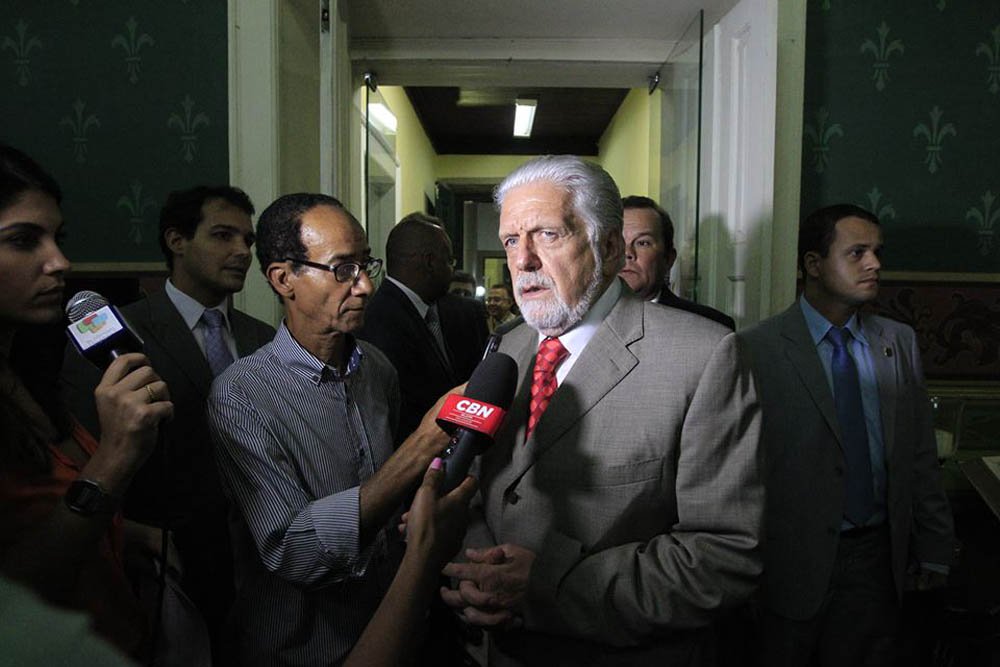 Mudanças no primeiro e segundo escalão do governo baiano devem acontecer até o próximo dia 15. Secretários e dirigentes da gestão estadual, devem se desincompatibilizar de seus cargos para concorrerem às vagas de deputado estadual e federal (Foto: Voney Malta) Mudanças no primeiro e segundo escalão do governo baiano devem acontecer até o próximo dia 15. Secretários e dirigentes da gestão estadual, devem se desincompatibilizar de seus cargos para concorrerem às vagas de deputado estadual e federal
