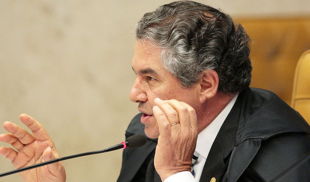 Ministro diz que Brasil não precisa de mais leis, mas de homens públicos que observem as existentes; segundo ele, o TSE deve aumentar as punições e até processar o político por abuso de poder; representação pode acarretar em perda da própria candidatura (Foto: Roberta Namour) Ministro diz que Brasil não precisa de mais leis, mas de homens públicos que observem as existentes; segundo ele, o TSE deve aumentar as punições e até processar o político por abuso de poder; representação pode acarretar em perda da própria candidatura