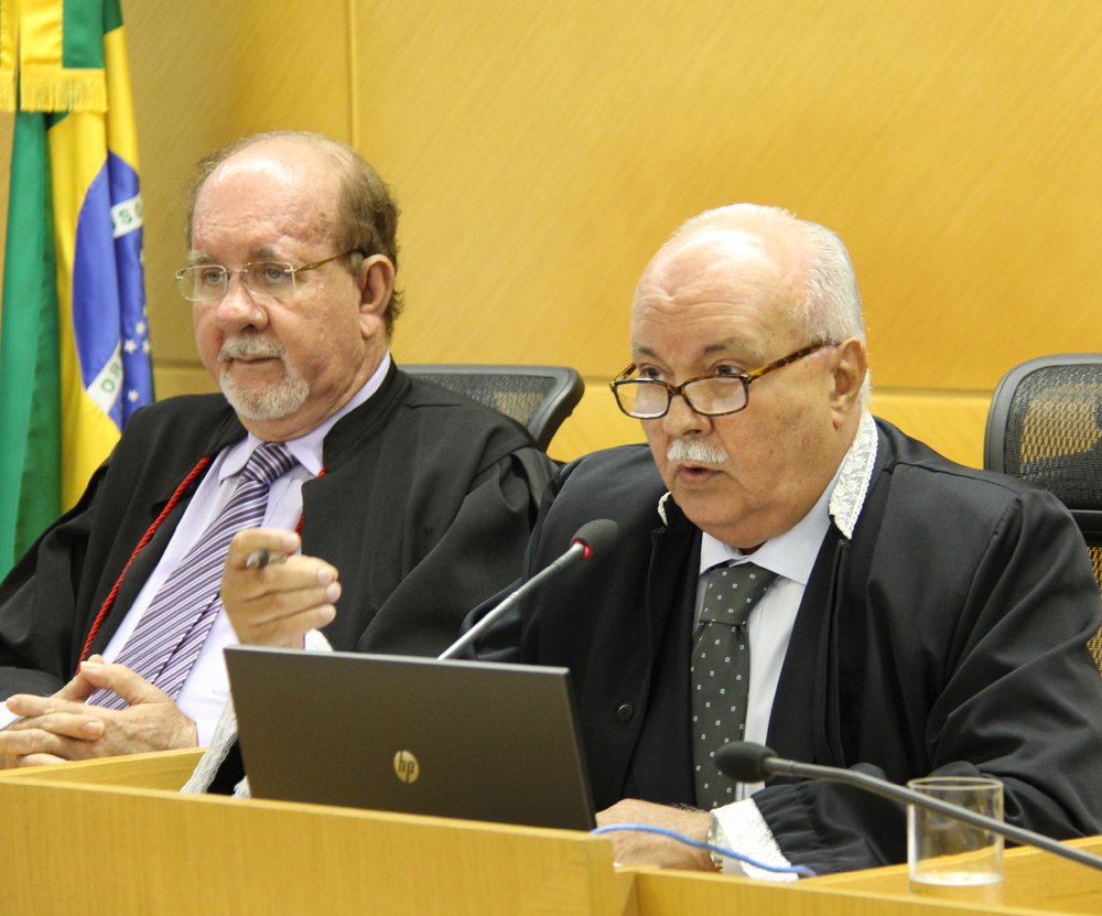 Ainda neste mês de março, o Tribunal de Contas do Estado de Sergipe fará inspeções, in loco, nos municípios sergipanos que destinaram recursos públicos à realização de festas de Carnaval, mesmo em estado de emergência devido à seca ou em atraso com salários de servidores; pouco mais de 20 municípios sergipanos serão inspecionados
(Foto: Valter Lima) Ainda neste mês de março, o Tribunal de Contas do Estado de Sergipe fará inspeções, in loco, nos municípios sergipanos que destinaram recursos públicos à realização de festas de Carnaval, mesmo em estado de emergência devido à seca ou em atraso com salários de servidores; pouco mais de 20 municípios sergipanos serão inspecionados