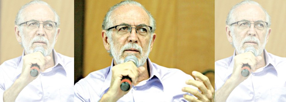 Pré-candidato ao governo de Minas com apoio da ex-ministra Marina Silva, o ambientalista Apolo Heringer Lisboa aponta fragilidade do candidato tucano Pimenta da Veiga e descarta acordo do PSB com Aécio Neves no estado (Foto: Gisele Federicce) Pré-candidato ao governo de Minas com apoio da ex-ministra Marina Silva, o ambientalista Apolo Heringer Lisboa aponta fragilidade do candidato tucano Pimenta da Veiga e descarta acordo do PSB com Aécio Neves no estado