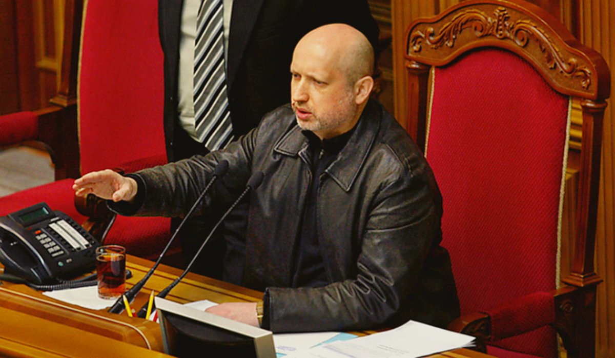 O presidente em exercício da Ucrânia Oleksander Turchinov, em um discurso no Parlamento, referiu-se às três mortes nos últimos dois dias em Donetsk e Kharkiv e disse que há um "perigo real" de uma invasão de forças russas pela fronteira leste da Ucrânia (Foto: Leonardo Attuch) O presidente em exercício da Ucrânia Oleksander Turchinov, em um discurso no Parlamento, referiu-se às três mortes nos últimos dois dias em Donetsk e Kharkiv e disse que há um "perigo real" de uma invasão de forças russas pela fronteira leste da Ucrânia