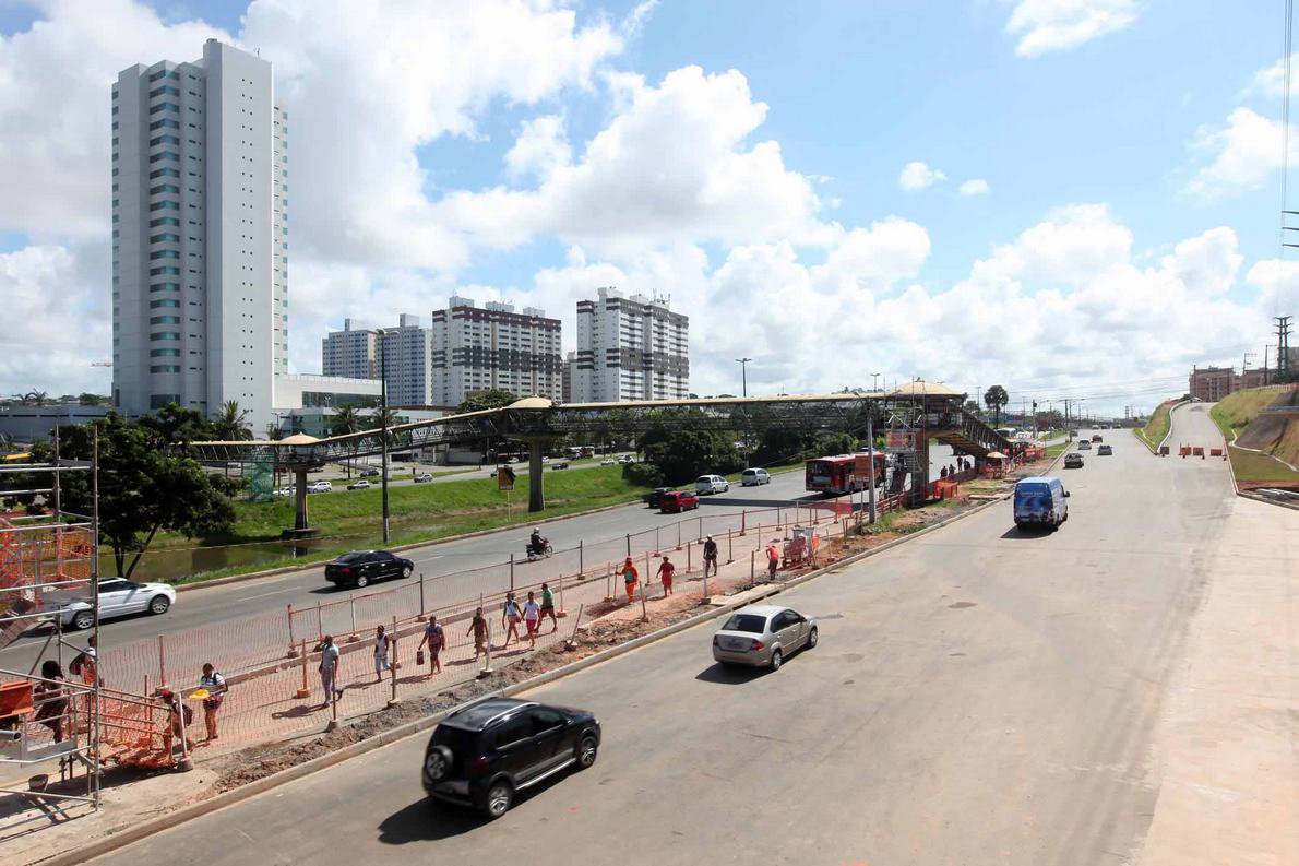Libera��o da nova pista marginal entre Imbu� e Extra - Avenida Paralela.
Foto: Camila Souza/GOVBA (Foto: José Barbacena) Libera��o da nova pista marginal entre Imbu� e Extra - Avenida Paralela.
Foto: Camila Souza/GOVBA