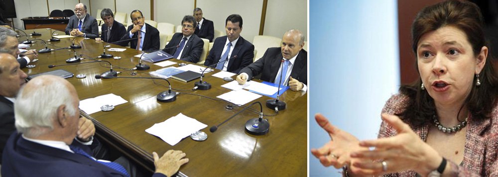 Um dia depois de se reunir com alguns dos maiores empresários brasileiros (foto), ministro da Fazenda recebeu hoje em Brasília a representação da agência Standard & Poor's, chefiada pela economista Lisa Schineller; força tarefa da S&P está no País desde segunda-feira a fim de coletar números da economia brasileira; périplo começou por São Paulo, com a diretoria do Banco Central; expectativa é de que agência aumente nota do Brasil (Foto: Gisele Federicce) Um dia depois de se reunir com alguns dos maiores empresários brasileiros (foto), ministro da Fazenda recebeu hoje em Brasília a representação da agência Standard & Poor's, chefiada pela economista Lisa Schineller; força tarefa da S&P está no País desde segunda-feira a fim de coletar números da economia brasileira; périplo começou por São Paulo, com a diretoria do Banco Central; expectativa é de que agência aumente nota do Brasil