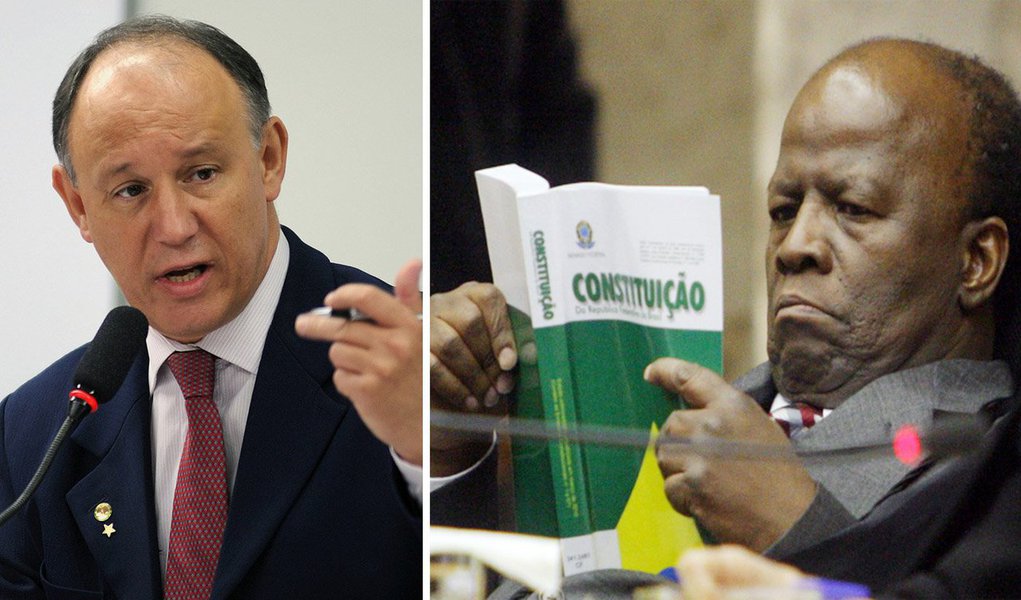 Ministro do Desenvolvimento Agrário esteve na capital do Tocantins para entregar 40 caminhões caçamba do PAC 2 a 40 municípios; Pepe Vargas aproveitou para alfinetar a morosidade com que o Supremo julga a Ação Penal 536, o mensalão tucano; “Seria muito ruim o Supremo ter dois pesos e duas medidas. A gente espera que o Supremo aja também neste caso”; o ex-deputado federal Eduardo Azeredo (PSDB-MG), que está sendo julgado pelos crimes de peculato e lavagem de dinheiro, entregou nessa quinta-feira (27) suas alegações finais no STF (Foto: Aquiles Lins) Ministro do Desenvolvimento Agrário esteve na capital do Tocantins para entregar 40 caminhões caçamba do PAC 2 a 40 municípios; Pepe Vargas aproveitou para alfinetar a morosidade com que o Supremo julga a Ação Penal 536, o mensalão tucano; “Seria muito ruim o Supremo ter dois pesos e duas medidas. A gente espera que o Supremo aja também neste caso”; o ex-deputado federal Eduardo Azeredo (PSDB-MG), que está sendo julgado pelos crimes de peculato e lavagem de dinheiro, entregou nessa quinta-feira (27) suas alegações finais no STF