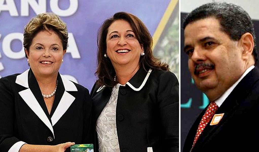 Em reunião no Palácio da Alvorada, em Brasília, a senadora Kátia Abreu (PMDB) teria dito à presidente Dilma Rousseff que dificilmente sairá à reeleição; a informação foi divulgada pelo jornalista Cláudio Humberto; segundo Cláudio Humberto, o motivo explicado por Kátia a Dilma para sua desistência do Senado seria a eventual entrada do ex-governador Siqueira Campos (PSDB) no cenário; Siqueira recebeu recentemente a manifestação pela sua candidatura ao Senador de 25 prefeitos dos municípios que compõem o Bico do Papagaio, região do extremo norte do Tocantins que concentra mais de 150 mil eleitores (Foto: Aquiles Lins) Em reunião no Palácio da Alvorada, em Brasília, a senadora Kátia Abreu (PMDB) teria dito à presidente Dilma Rousseff que dificilmente sairá à reeleição; a informação foi divulgada pelo jornalista Cláudio Humberto; segundo Cláudio Humberto, o motivo explicado por Kátia a Dilma para sua desistência do Senado seria a eventual entrada do ex-governador Siqueira Campos (PSDB) no cenário; Siqueira recebeu recentemente a manifestação pela sua candidatura ao Senador de 25 prefeitos dos municípios que compõem o Bico do Papagaio, região do extremo norte do Tocantins que concentra mais de 150 mil eleitores