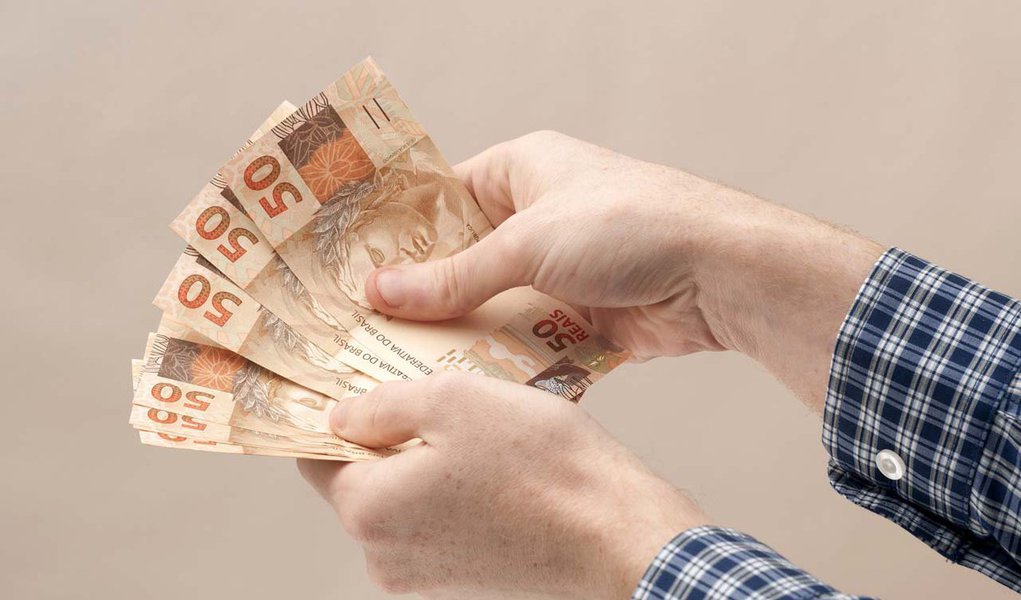 O cenário de instabilidade devido às eleições presidenciais de outubro e possível turbulência dos mercados globais não deve atrapalhar a atividade de fusões e aquisições no Brasil em 2014, avalia a agência de notícias (Foto: Gisele Federicce) O cenário de instabilidade devido às eleições presidenciais de outubro e possível turbulência dos mercados globais não deve atrapalhar a atividade de fusões e aquisições no Brasil em 2014, avalia a agência de notícias