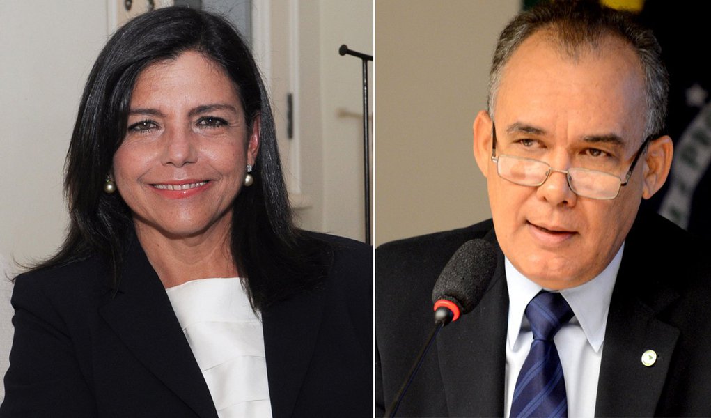 A governadora Roseana Sarney (PMDB) e o ministro da Integração Nacional, Francisco José Coelho Teixeira, assinam nesta segunda-feira, 9, ordem de serviço para implantação de Sistemas Simplificados de Abastecimento de Água para maranhenses; o valor do investimento é de R$ 119,5 milhões, com recursos do Programa Federal Água Para Todos, inserido no Plano Brasil Sem Miséria; o programa vai beneficiar cerca de 25,5 mil famílias, através de cerca de 700 sistemas simplificados de abastecimento de água em 105 municípios (Foto: Aquiles Lins) A governadora Roseana Sarney (PMDB) e o ministro da Integração Nacional, Francisco José Coelho Teixeira, assinam nesta segunda-feira, 9, ordem de serviço para implantação de Sistemas Simplificados de Abastecimento de Água para maranhenses; o valor do investimento é de R$ 119,5 milhões, com recursos do Programa Federal Água Para Todos, inserido no Plano Brasil Sem Miséria; o programa vai beneficiar cerca de 25,5 mil famílias, através de cerca de 700 sistemas simplificados de abastecimento de água em 105 municípios