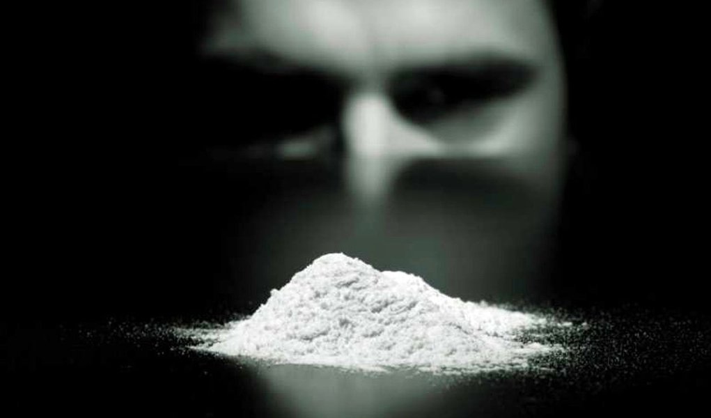 A população do Distrito Federal consumiu pelo menos 1,5 toneladas de cocaína em um ano; são cerca de oito doses diárias para cada grupo de mio habitantes; as regiões de Asa Norte, Lago Norte e Varjão lideram o ranking do uso da droga, com 12,2 porções, quantidade 52,2% maior do que a média da capital federal; a pesquisa é do Grupo de Automação, Quimiometria e Química Ambiental (AQQUA) da Universidade de Brasília (Foto: Leonardo Lucena) A população do Distrito Federal consumiu pelo menos 1,5 toneladas de cocaína em um ano; são cerca de oito doses diárias para cada grupo de mio habitantes; as regiões de Asa Norte, Lago Norte e Varjão lideram o ranking do uso da droga, com 12,2 porções, quantidade 52,2% maior do que a média da capital federal; a pesquisa é do Grupo de Automação, Quimiometria e Química Ambiental (AQQUA) da Universidade de Brasília