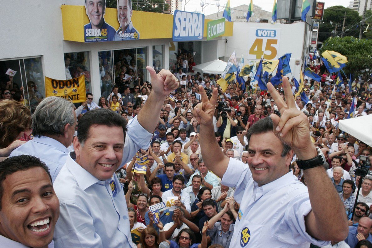 Inaugura��o Comit� Serra Presidente. A�cio Neves Senador eleito, Marconi Perillo, Fotos Wagnas Cabral (Foto: Realle Palazzo-Martini) Inaugura��o Comit� Serra Presidente. A�cio Neves Senador eleito, Marconi Perillo, Fotos Wagnas Cabral