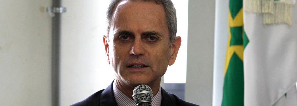 Investigação registrou o momento em que o ex-governador do DF pediu ao então administrador de Taguatinga, Carlos Jales, para não entregar ao Ministério Público os documentos do JK Shopping. Na gravação, o empresário diz que abriria o empreendimento com ou sem autorização. Apuração da Polícia Civil aponta que o funcionamento do empreendimento foi autorizado mesmo estando em condições irregulares (Foto: Leonardo Araújo) Investigação registrou o momento em que o ex-governador do DF pediu ao então administrador de Taguatinga, Carlos Jales, para não entregar ao Ministério Público os documentos do JK Shopping. Na gravação, o empresário diz que abriria o empreendimento com ou sem autorização. Apuração da Polícia Civil aponta que o funcionamento do empreendimento foi autorizado mesmo estando em condições irregulares