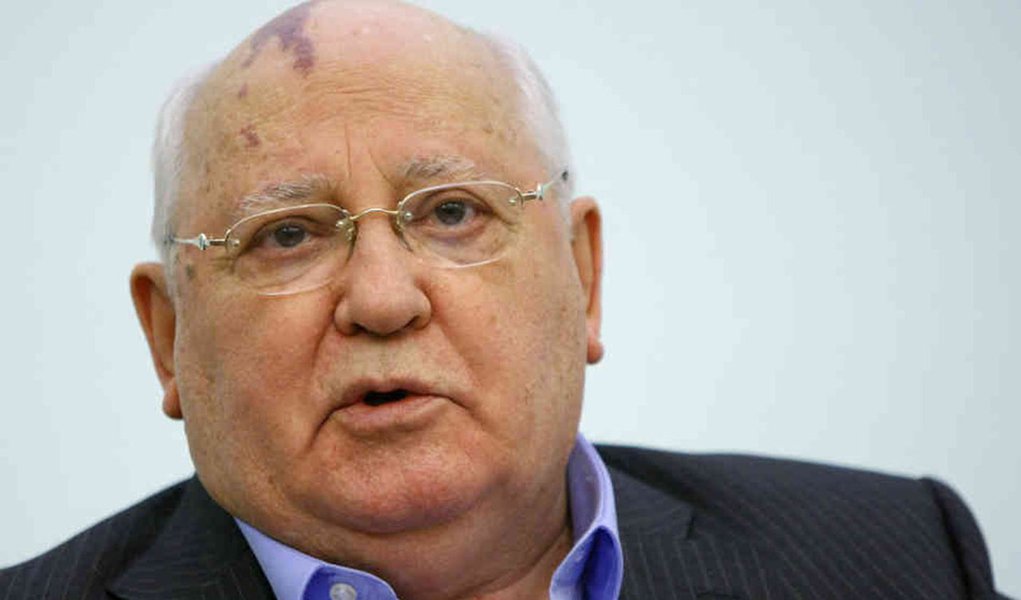 "Se antes a Crimeia foi incorporada à Ucrânia conforme as leis soviéticas, ou seja, segundo as leis do Partido (Comunista da URSS), sem perguntar ao povo, desta vez o povo corrigiu aquele erro", disse o último presidente da União Soviética, Mikhail Gorbachev (Foto: Gisele Federicce) "Se antes a Crimeia foi incorporada à Ucrânia conforme as leis soviéticas, ou seja, segundo as leis do Partido (Comunista da URSS), sem perguntar ao povo, desta vez o povo corrigiu aquele erro", disse o último presidente da União Soviética, Mikhail Gorbachev