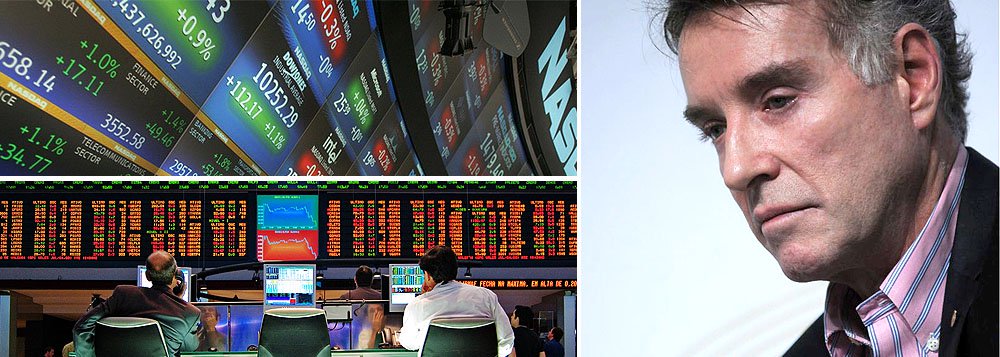 Comissão de Valores Mobiliários encaminhou à Polícia Federal o inquérito que trata de tráfico de informações com operações das empresas de Eike Batista nas Bolsas de Valores; em um dos encontros dos quais participou nos Estados Unidos com milionários e celebridades, por exemplo, Eike disse que sua empresa anunciaria novas descobertas de petróleo; hoje, ele está sendo processado justamente por divulgar informações falsas sobre os seus negócios (Foto: Valter Lima) Comissão de Valores Mobiliários encaminhou à Polícia Federal o inquérito que trata de tráfico de informações com operações das empresas de Eike Batista nas Bolsas de Valores; em um dos encontros dos quais participou nos Estados Unidos com milionários e celebridades, por exemplo, Eike disse que sua empresa anunciaria novas descobertas de petróleo; hoje, ele está sendo processado justamente por divulgar informações falsas sobre os seus negócios