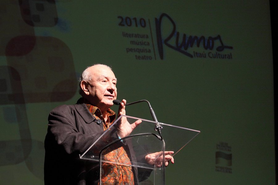 Ator destaca coragem e altivez do ex-ministro da Casa Civil e afirma que as injustiças cometidas pelo Supremo Tribunal Federal já começaram a ser reparadas; assista (Foto: Leonardo Attuch) Ator destaca coragem e altivez do ex-ministro da Casa Civil e afirma que as injustiças cometidas pelo Supremo Tribunal Federal já começaram a ser reparadas; assista
