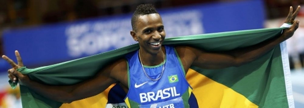 Com a marca de 8m28, Marcus Vinícius da Silva conquistou na Polônia o bicampeonato mundial de salto em distância; "Eu igualei meu melhor. Hoje eu saio o cara mais feliz do mundo", disse Duda (Foto: Felipe L. Goncalves) Com a marca de 8m28, Marcus Vinícius da Silva conquistou na Polônia o bicampeonato mundial de salto em distância; "Eu igualei meu melhor. Hoje eu saio o cara mais feliz do mundo", disse Duda