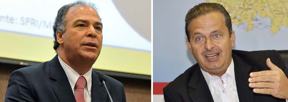 Durante o almoço de confraternização com a imprensa, o ex-ministro da Integração Nacional Fernando Bezerra Coelho (PSB) informou o governador de Pernambuco e presidenciável pelo PSB, Eduardo Campos, deverá oficializar a candidatura à Presidência da República em fevereiro de 2014; já o anúncio do candidato e do vice para a eleição estadual deve ser indicado em março; FBC é um dos nomes cotados para disputar o governo pernambucano (Foto: Leonardo Lucena) Durante o almoço de confraternização com a imprensa, o ex-ministro da Integração Nacional Fernando Bezerra Coelho (PSB) informou o governador de Pernambuco e presidenciável pelo PSB, Eduardo Campos, deverá oficializar a candidatura à Presidência da República em fevereiro de 2014; já o anúncio do candidato e do vice para a eleição estadual deve ser indicado em março; FBC é um dos nomes cotados para disputar o governo pernambucano