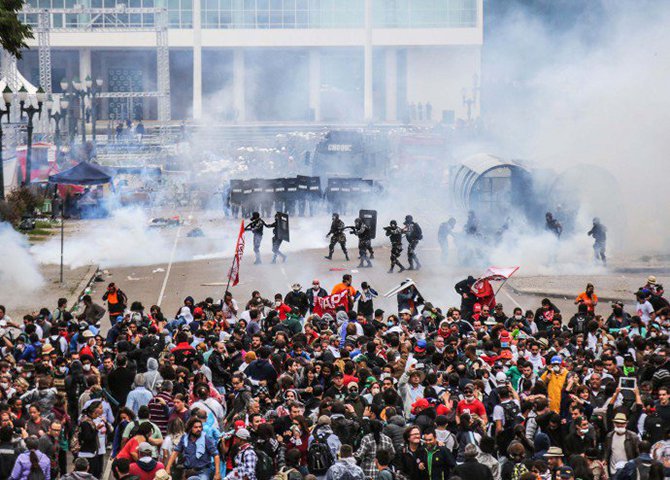 O PSDB se tornou um boneco de ventríloquo: aparelhado pelas forças sociais conservadoras, coloca a truculência policial ao dispor do reacionarismo (Foto: Maria Inês Nassif) O PSDB se tornou um boneco de ventríloquo: aparelhado pelas forças sociais conservadoras, coloca a truculência policial ao dispor do reacionarismo