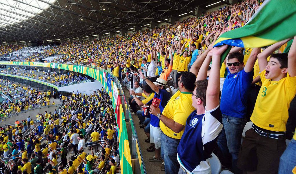 Mercado paralelo oferece ingressos para o Mundial da Fifa 3.000% mais caros. Assistir a final no Maracanã pode custar mais de R$ 79 mil (Foto: Gisele Federicce) Mercado paralelo oferece ingressos para o Mundial da Fifa 3.000% mais caros. Assistir a final no Maracanã pode custar mais de R$ 79 mil