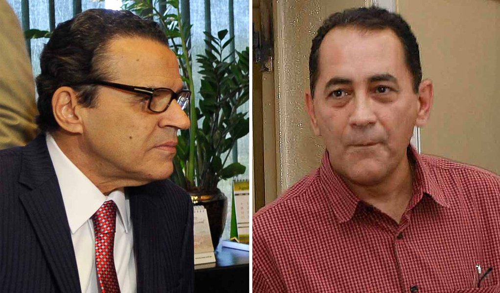 Presidente da Câmara, Henrique Eduardo Alves, marcou para esta data uma reunião da Mesa Diretora para analisar o caso do deputado João Paulo Cunha (PT-SP), que recebeu ordem de prisão nesta segunda-feira; a Casa ainda aguarda ser notificada da decisão do STF (Foto: Gisele Federicce) Presidente da Câmara, Henrique Eduardo Alves, marcou para esta data uma reunião da Mesa Diretora para analisar o caso do deputado João Paulo Cunha (PT-SP), que recebeu ordem de prisão nesta segunda-feira; a Casa ainda aguarda ser notificada da decisão do STF