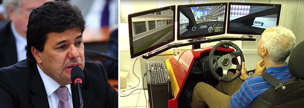 O líder do DEM na Câmara dos deputados, Mendonça Filho (PE), fez disparos pesados contra a obrigatoriedade do uso de simuladores nas autoescolas brasileiras; Mendonça acusou a medida de ser fruto de um “forte interesse” por parte das empresas, e disse que a ação pode trazer ônus às instituições de ensino, e consequentemente, aos consumidores;“É impressionante como a influência desses interessados impera aqui na Casa. Sinceramente, este é o maior lobby que já vi na Câmara Federal nos últimos tempos”, disparou (Foto: Paulo Emílio) O líder do DEM na Câmara dos deputados, Mendonça Filho (PE), fez disparos pesados contra a obrigatoriedade do uso de simuladores nas autoescolas brasileiras; Mendonça acusou a medida de ser fruto de um “forte interesse” por parte das empresas, e disse que a ação pode trazer ônus às instituições de ensino, e consequentemente, aos consumidores;“É impressionante como a influência desses interessados impera aqui na Casa. Sinceramente, este é o maior lobby que já vi na Câmara Federal nos últimos tempos”, disparou
